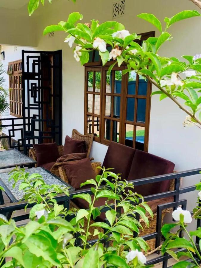 Kimya Homestay Nkoanrua Exteriör bild